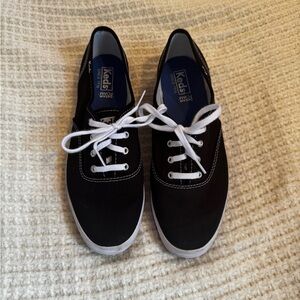 Keds Women’s Black and White Sneakers